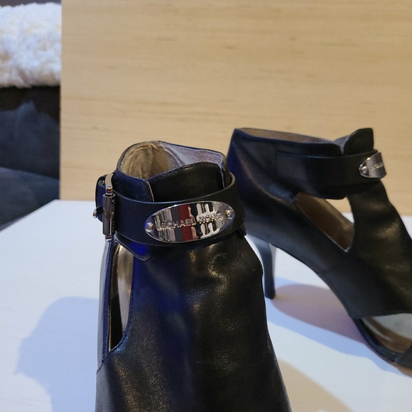 Booties - Picture 2 of 6